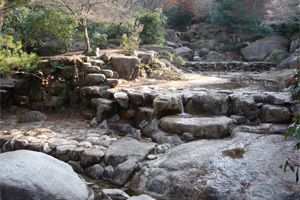 紅葉谷川庭園砂防