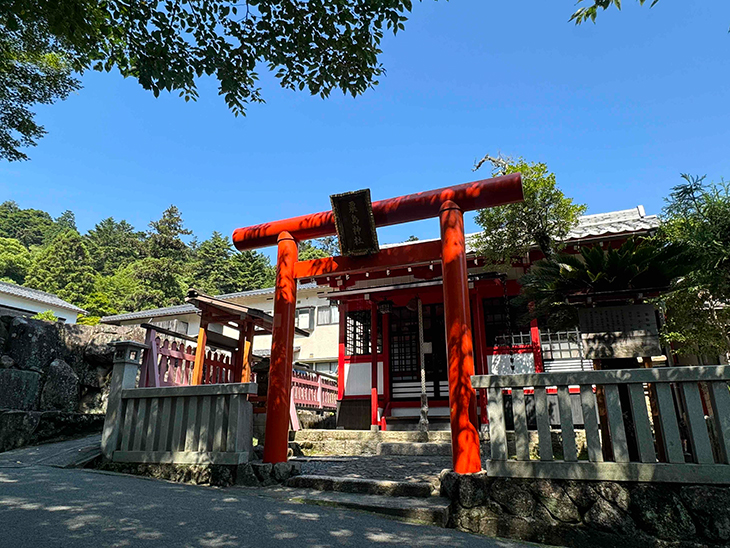 粟島神社